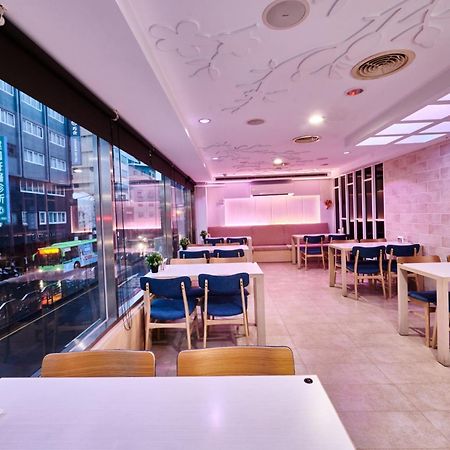 Hotel Leisure 台中輕行旅 Buitenkant foto