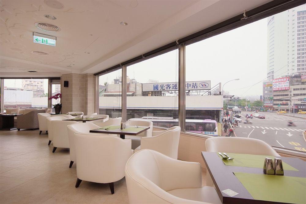 Hotel Leisure 台中輕行旅 Buitenkant foto