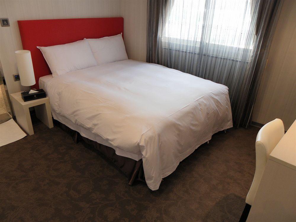 Hotel Leisure 台中輕行旅 Buitenkant foto