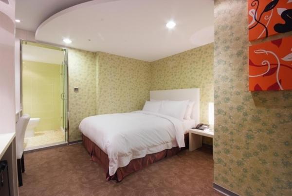 Hotel Leisure 台中輕行旅 Buitenkant foto